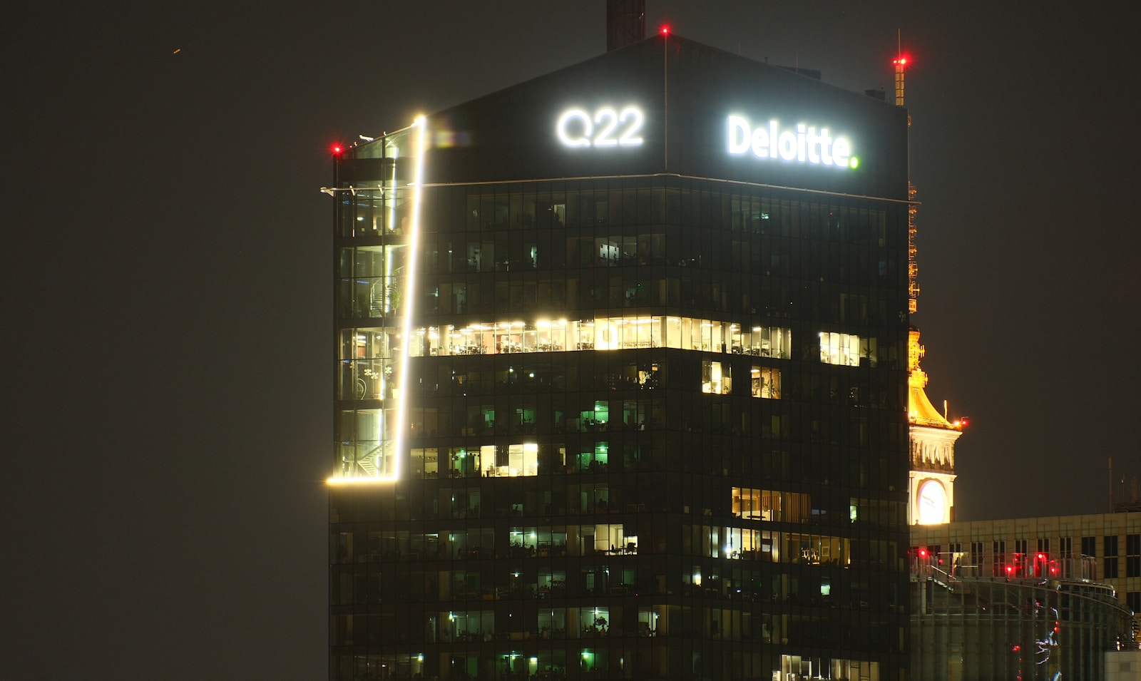 Deloitte reshapes auditor training for AI era